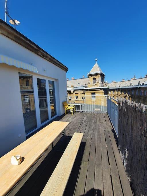 Beauty On The Rooftop With Ac And Rooftop Terrace Βουδαπέστη Εξωτερικό φωτογραφία